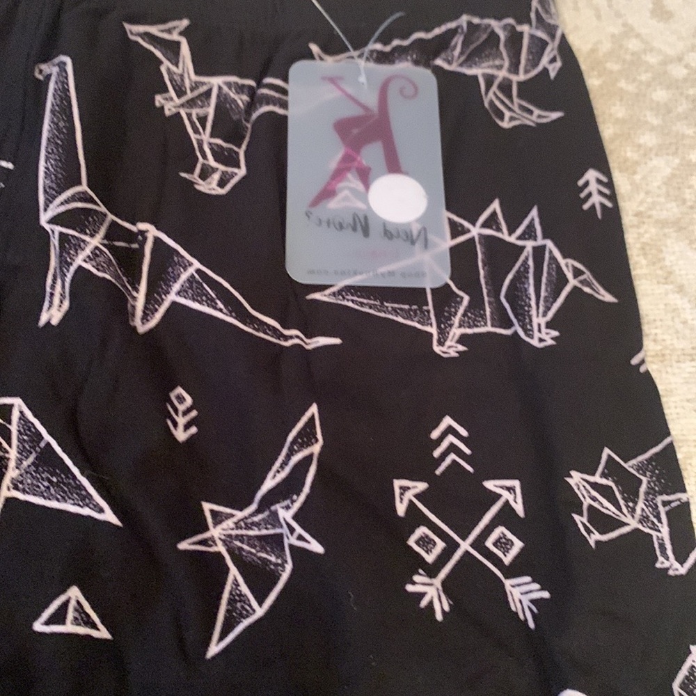 Buskin’s Kids “Dino Doddle” Leggings